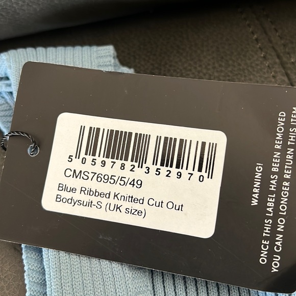 Pretty little thing cut out bodysuit - Picture 2 of 4